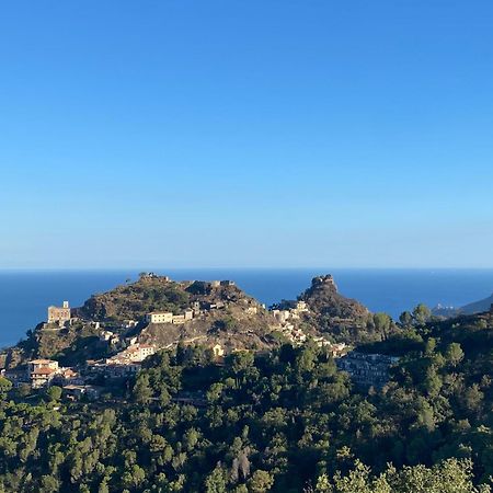 B&B Il Padrino Savoca Exterior foto